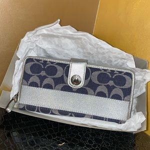 Coach wallet